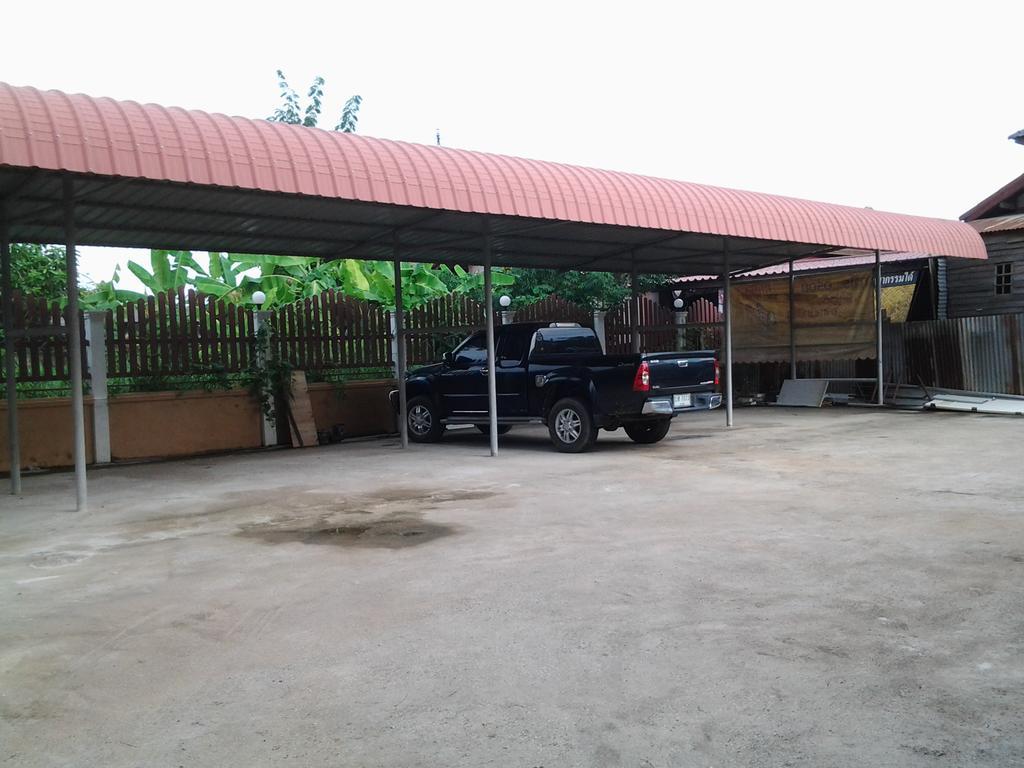 J-Safe Guesthouse Sukhothai Zewnętrze zdjęcie