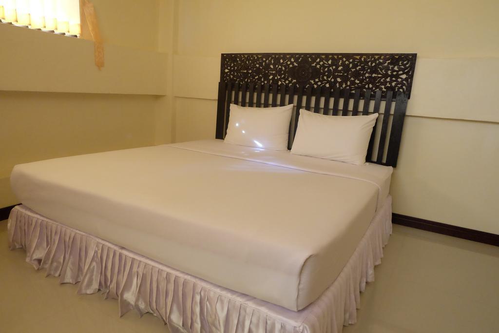 J-Safe Guesthouse Sukhothai Zewnętrze zdjęcie