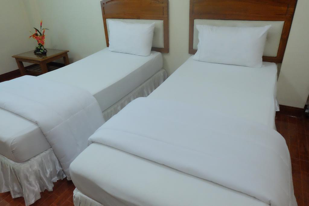 J-Safe Guesthouse Sukhothai Zewnętrze zdjęcie