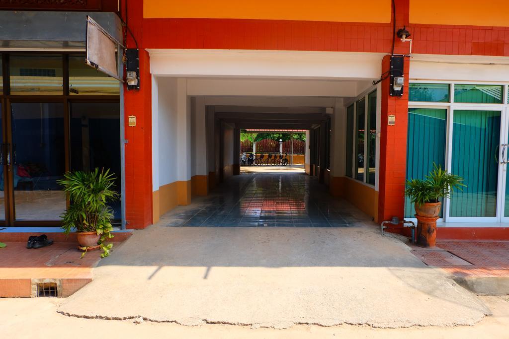 J-Safe Guesthouse Sukhothai Zewnętrze zdjęcie